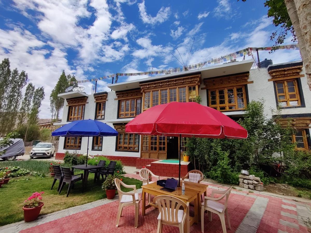 Jig Gyas Guest House Лех Екстериор снимка