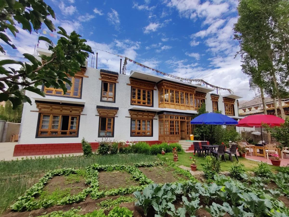 Jig Gyas Guest House Лех Екстериор снимка