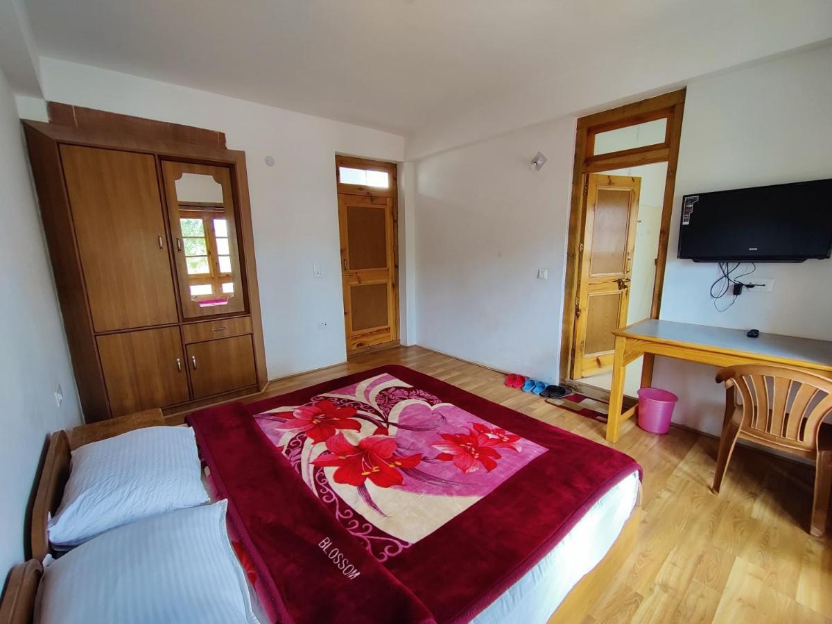Jig Gyas Guest House Лех Екстериор снимка